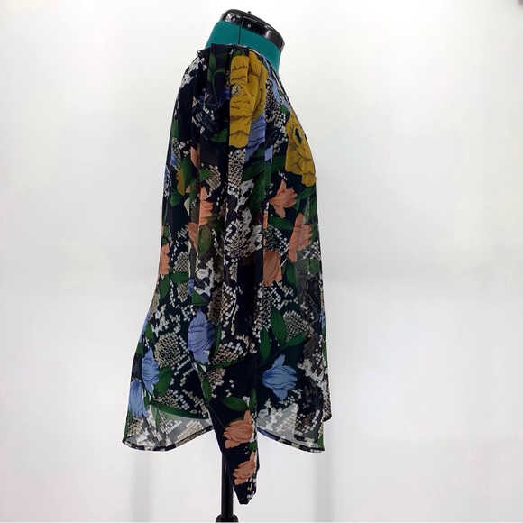 Cabi Snake Charmer Blouse # 3762, Floral and Snakeskin Print V-Neck Top, Medium - Picture 11 of 17